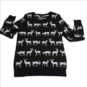 Forever 21 Black and Cream Deer Pattern Sweater